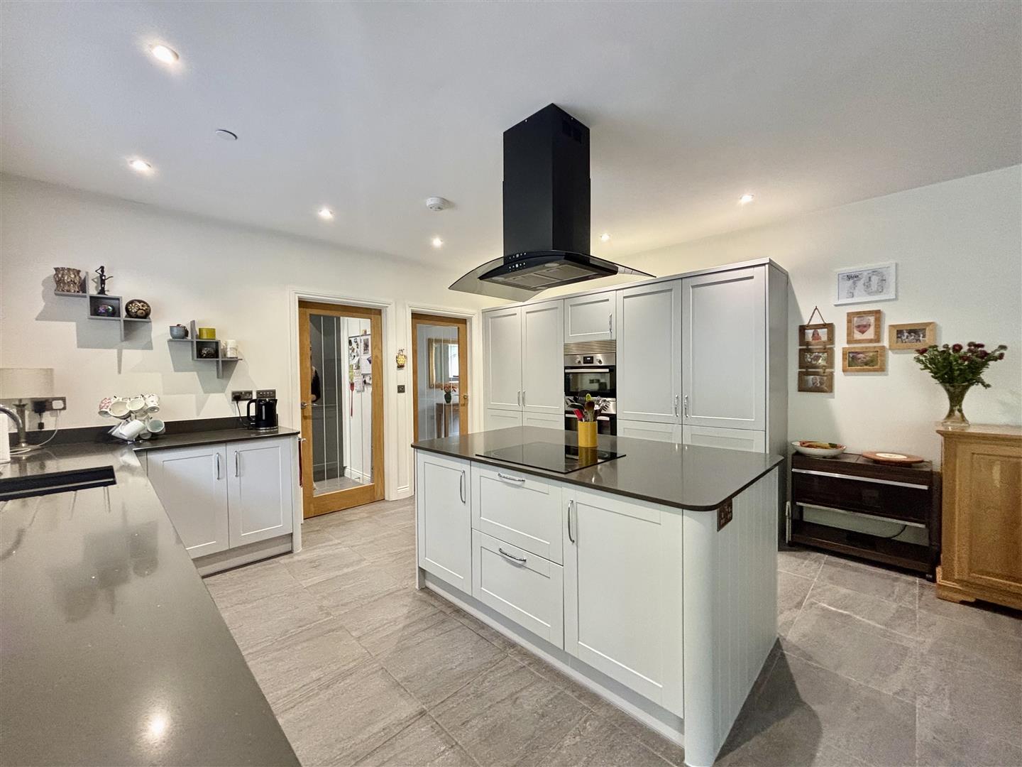 Voylart Close, Dunvant, Swansea